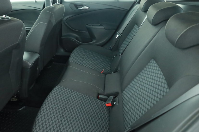 Opel Astra, 2018