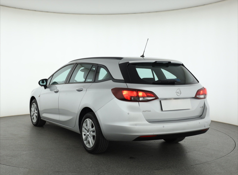 Opel Astra, 2018
