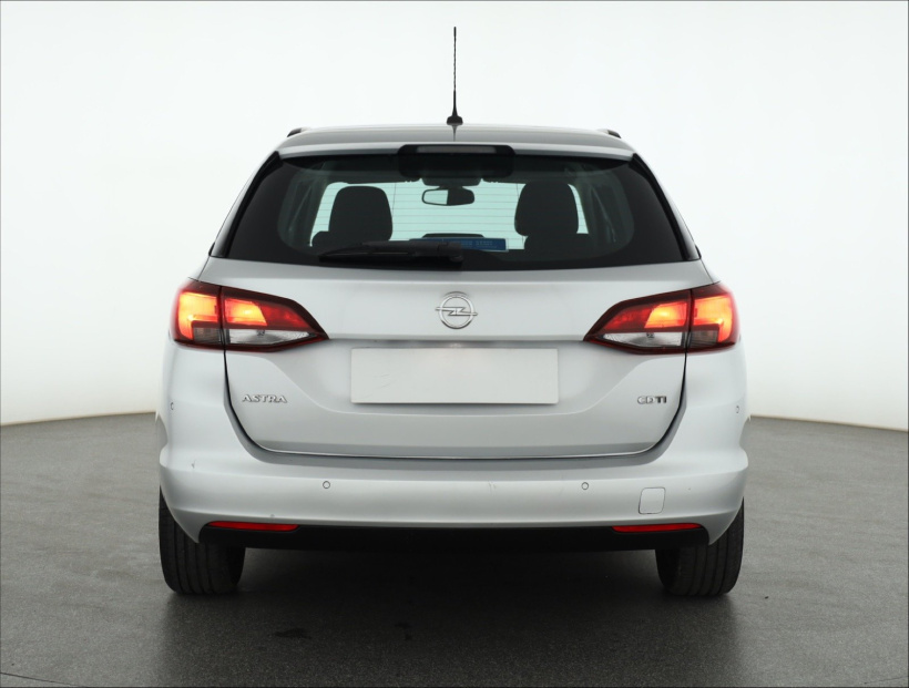 Opel Astra, 2018