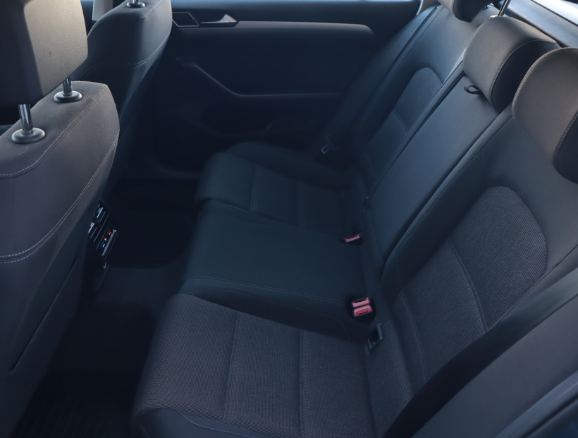 Volkswagen Passat, 2018