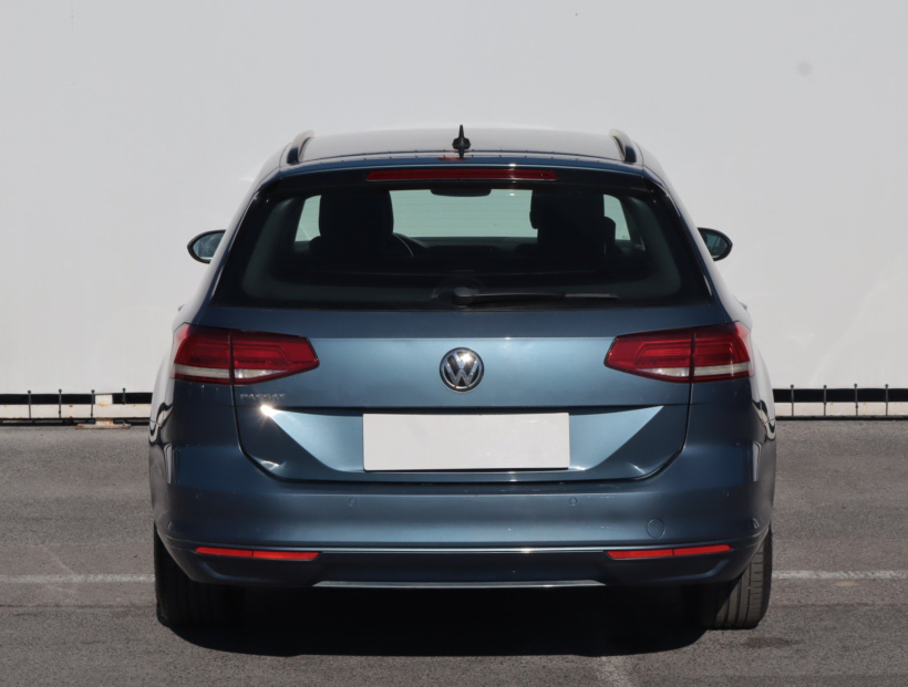 Volkswagen Passat, 2018