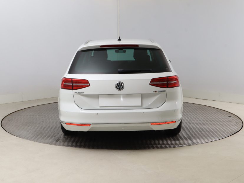 Volkswagen Passat, 2017
