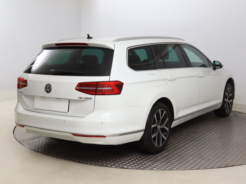 Volkswagen Passat, 2017