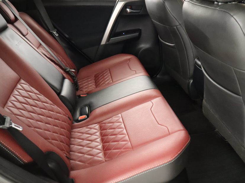 Toyota RAV 4, 2017