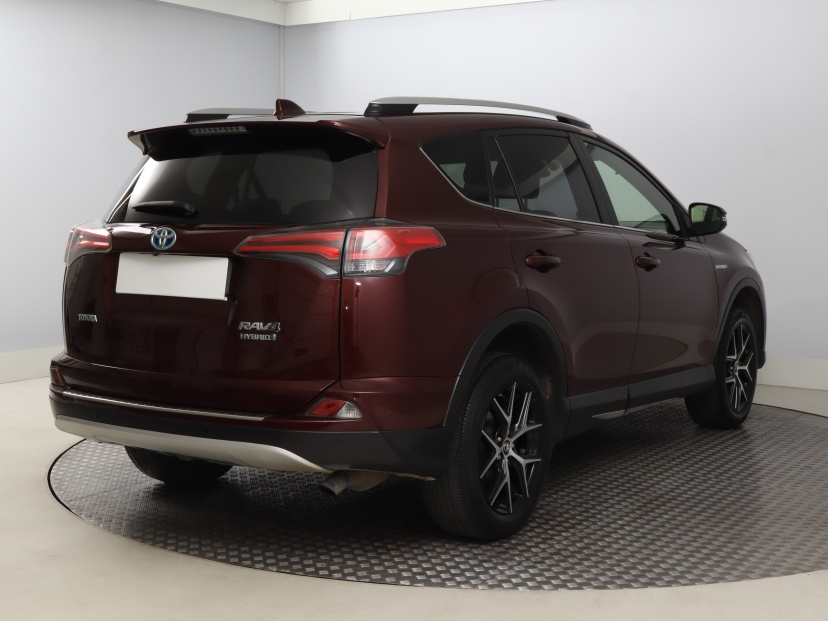 Toyota RAV 4, 2017