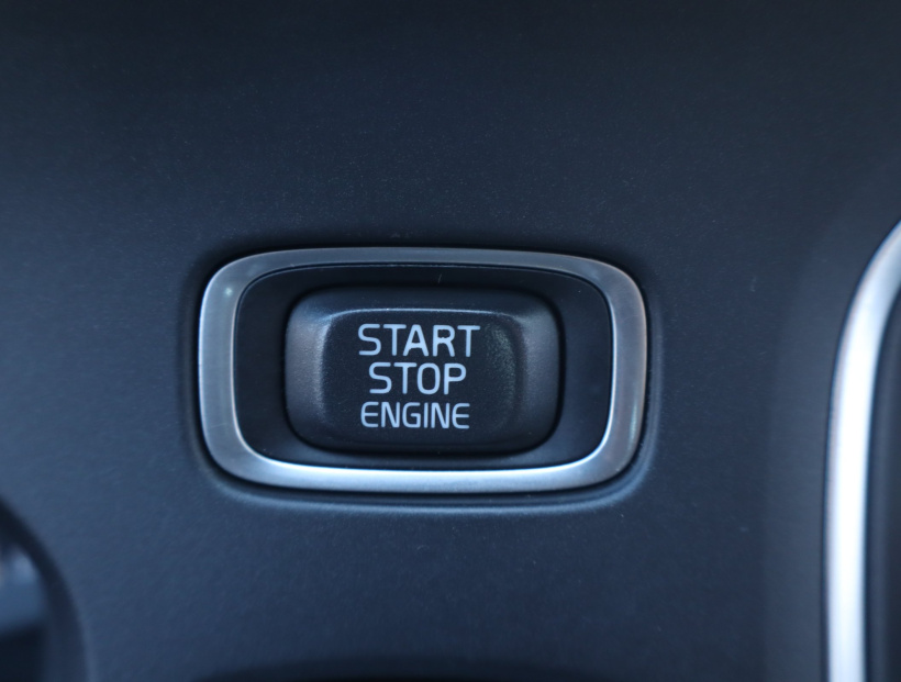 Volvo V40, 2016