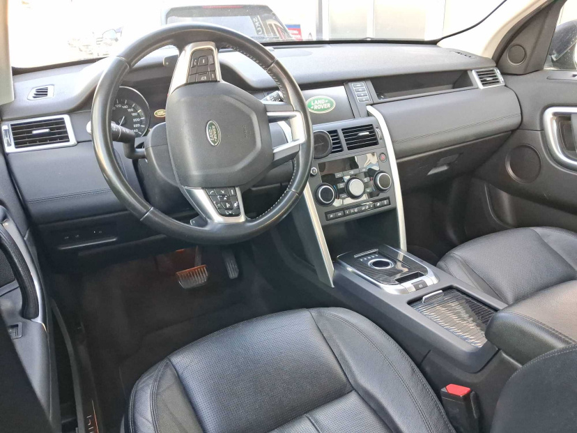 Land Rover Discovery Sport, 2015