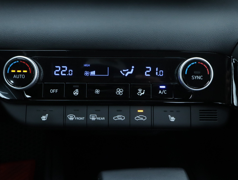 Hyundai Elantra, 2023