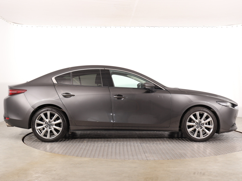 Mazda 3, 2019