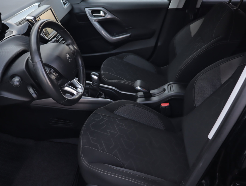 Peugeot 2008, 2017