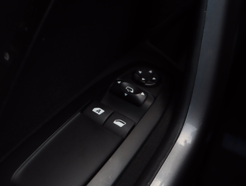 Peugeot 2008, 2017