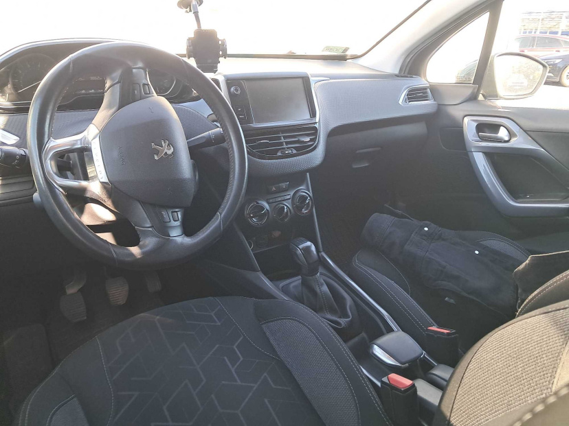 Peugeot 2008, 2017