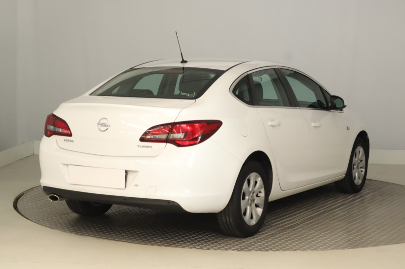 Opel Astra, 2016