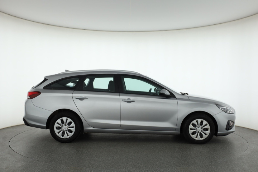 Hyundai i30, 2023