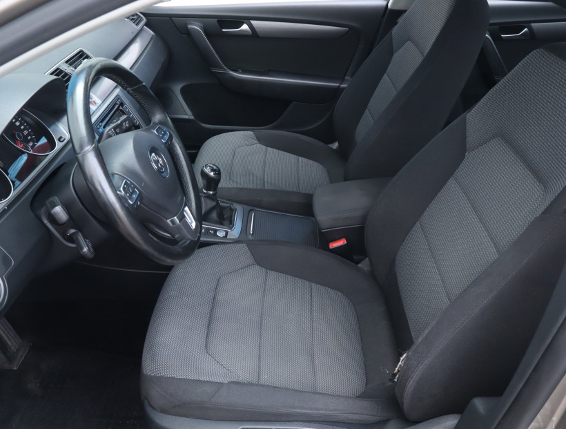Volkswagen Passat, 2014