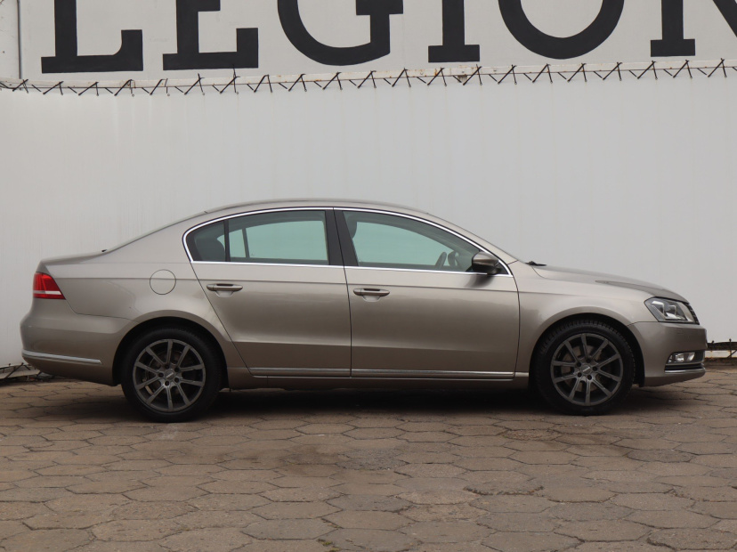 Volkswagen Passat, 2014