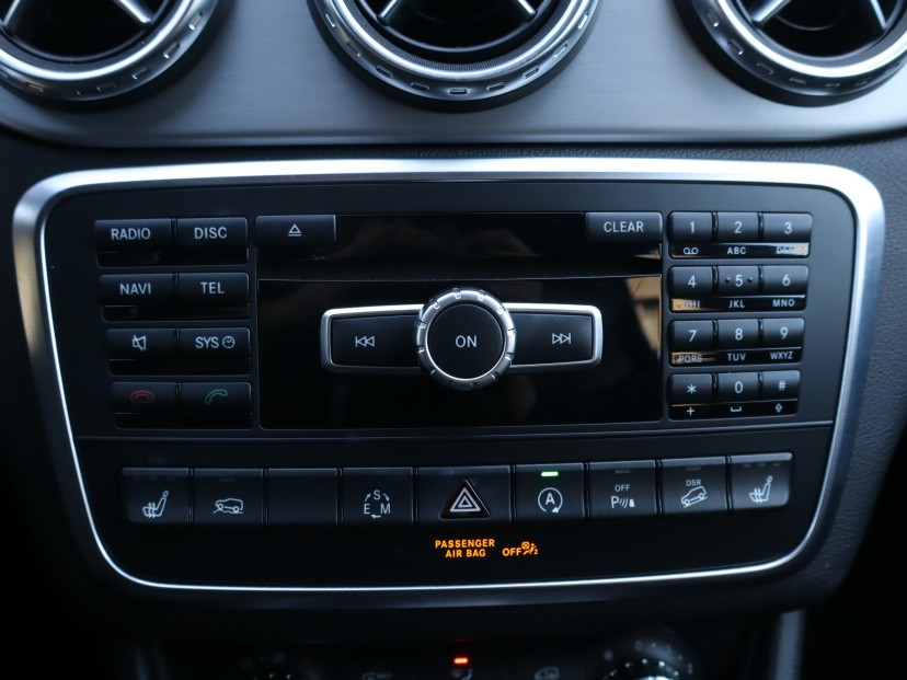 Mercedes-Benz GLA, 2015