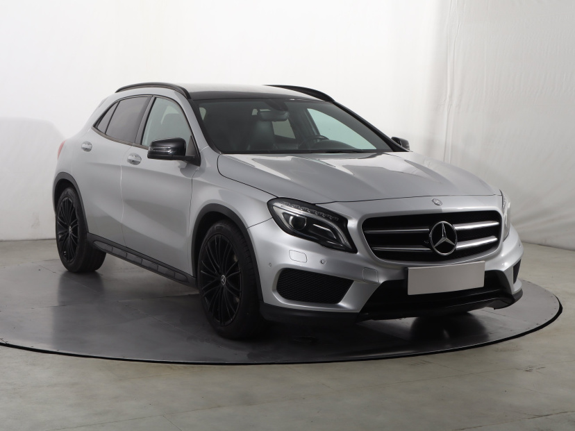 Mercedes-Benz GLA, 2015