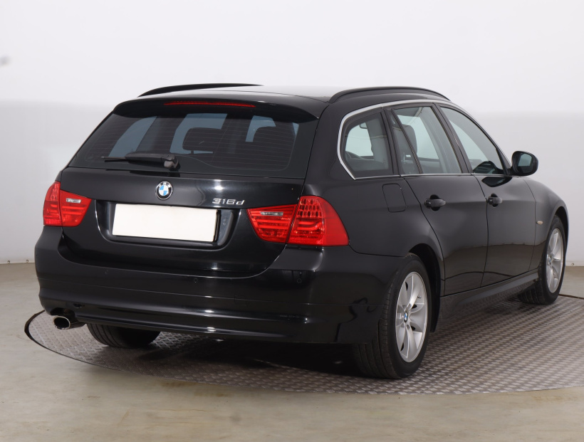 BMW 3, 2010
