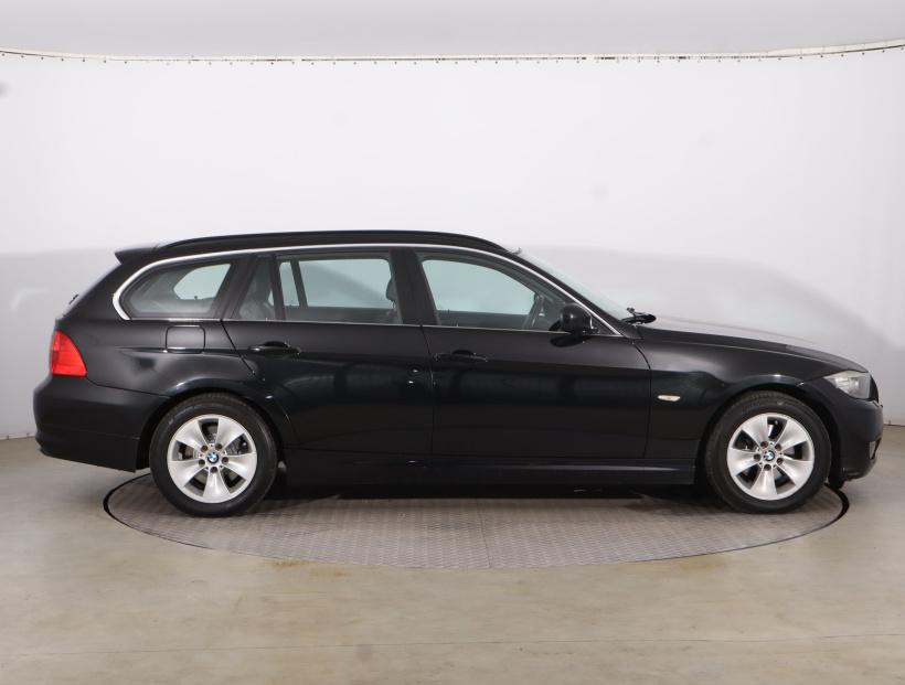 BMW 3, 2010