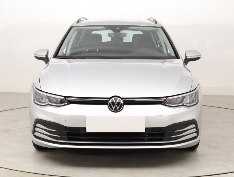 Volkswagen Golf, 2022
