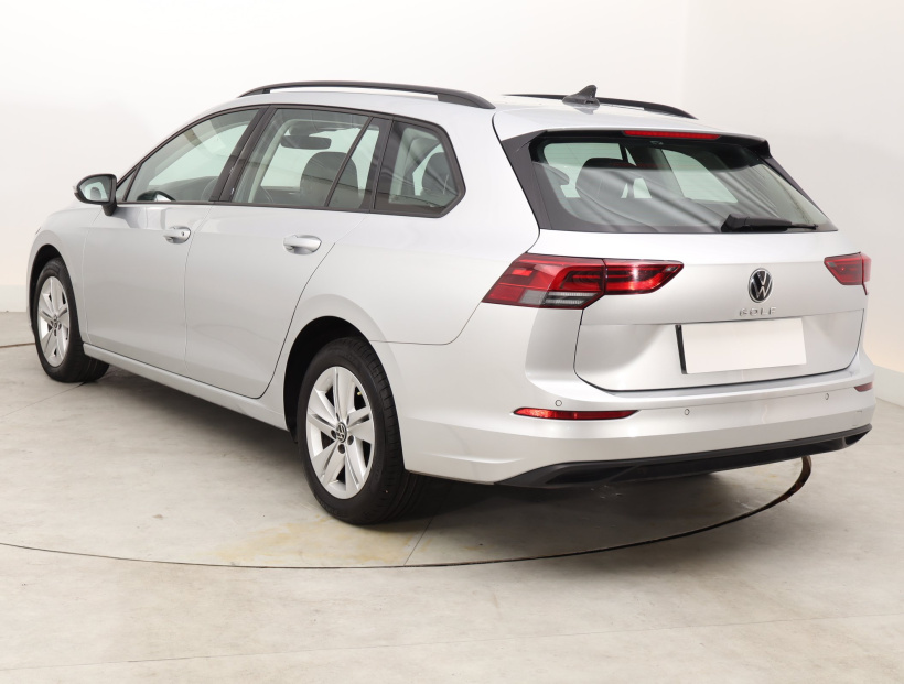 Volkswagen Golf, 2022
