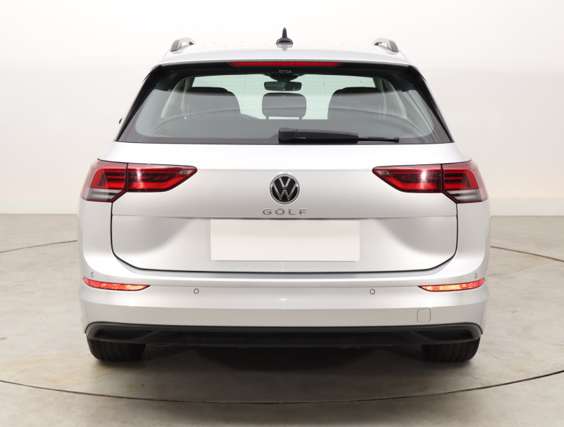 Volkswagen Golf, 2022