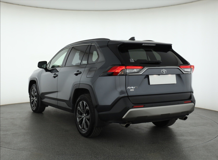 Toyota RAV 4, 2022