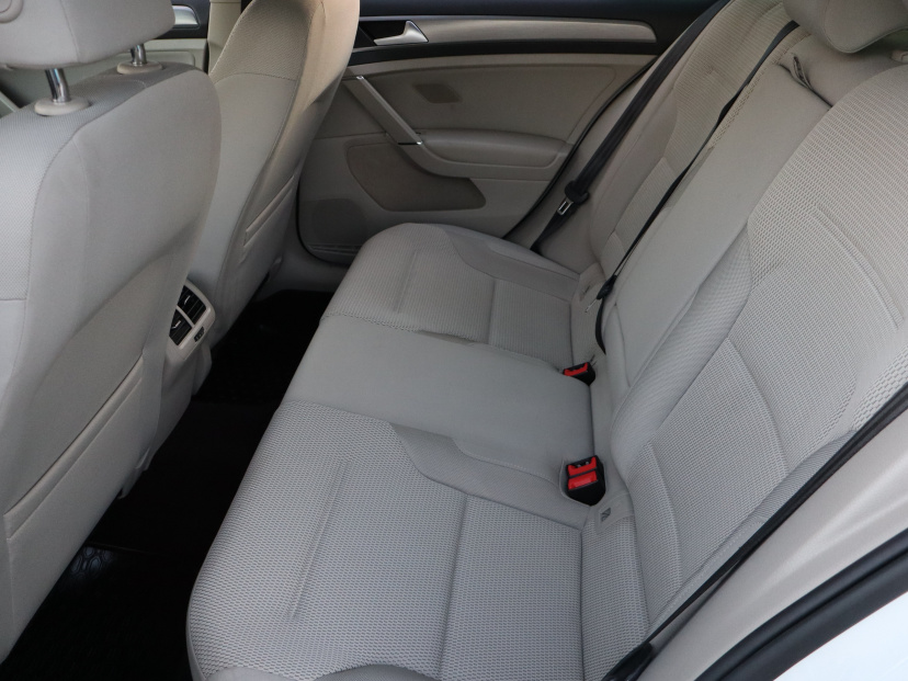 Volkswagen Golf, 2013