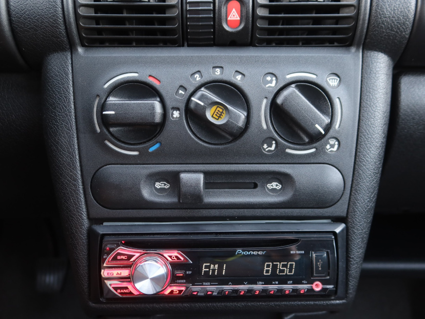 Opel Corsa, 1997