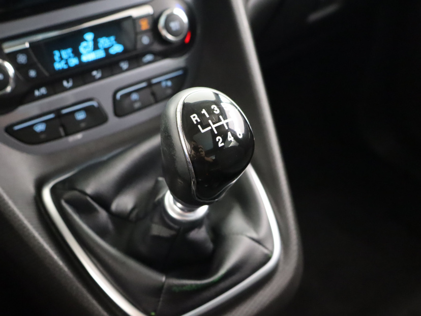 Ford Tourneo Connect, 2015
