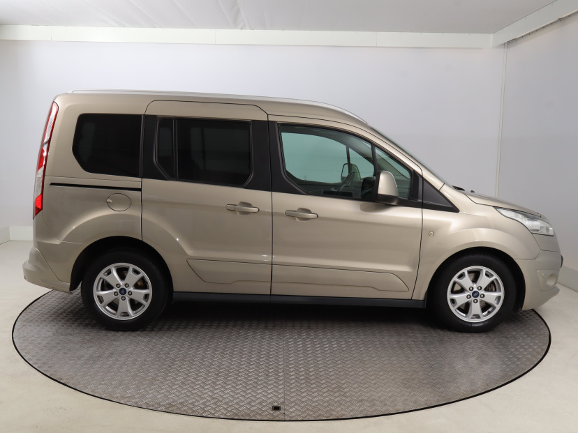 Ford Tourneo Connect, 2015