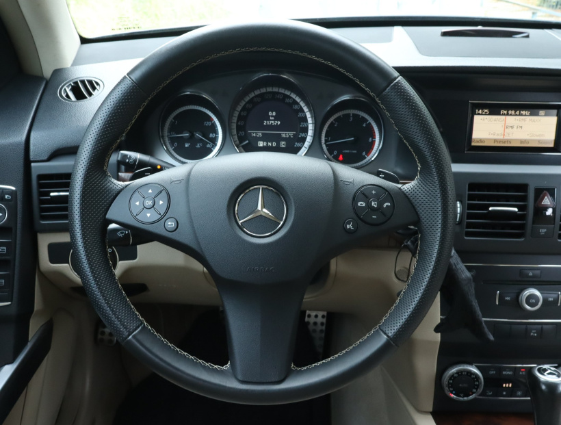 Mercedes-Benz GLK, 2010