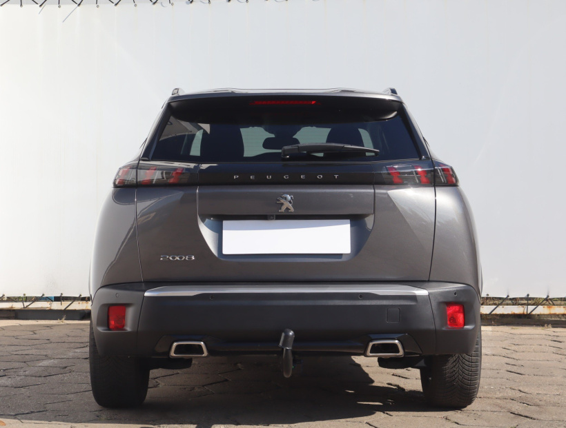 Peugeot 2008, 2021