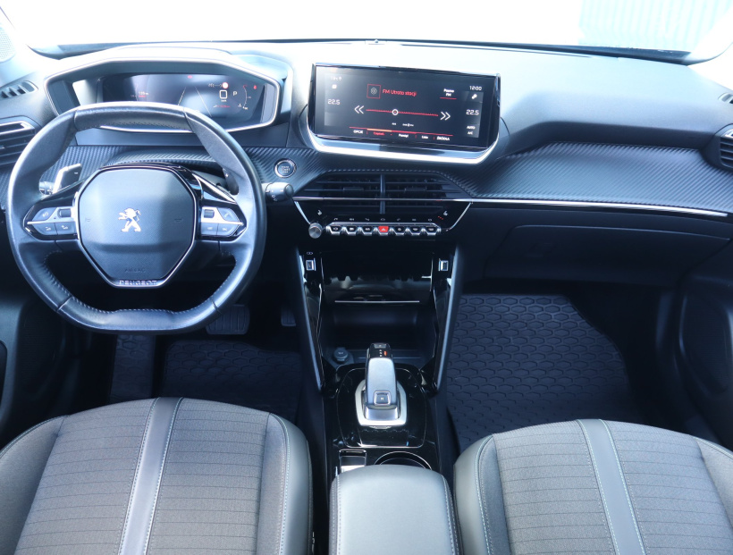 Peugeot 2008, 2021