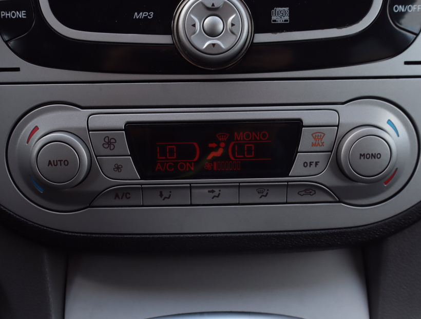 Ford Kuga, 2009