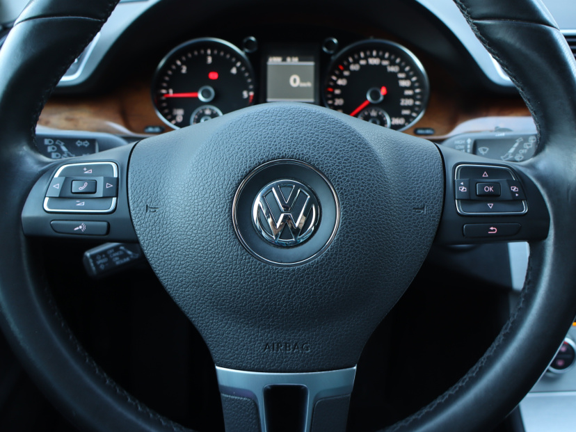 Volkswagen Passat, 2012