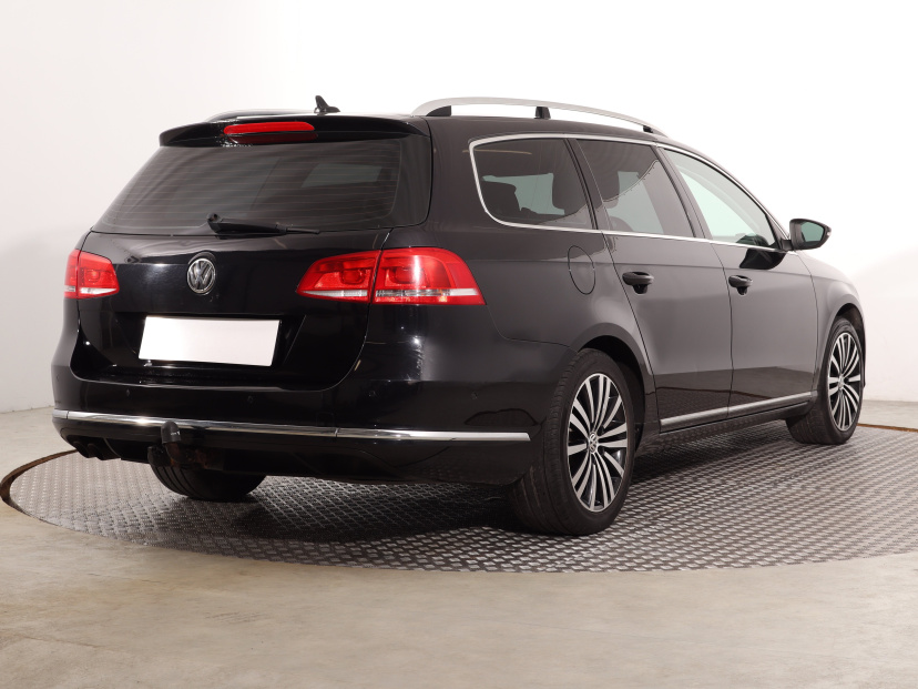 Volkswagen Passat, 2012
