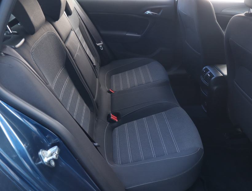 Opel Insignia, 2013