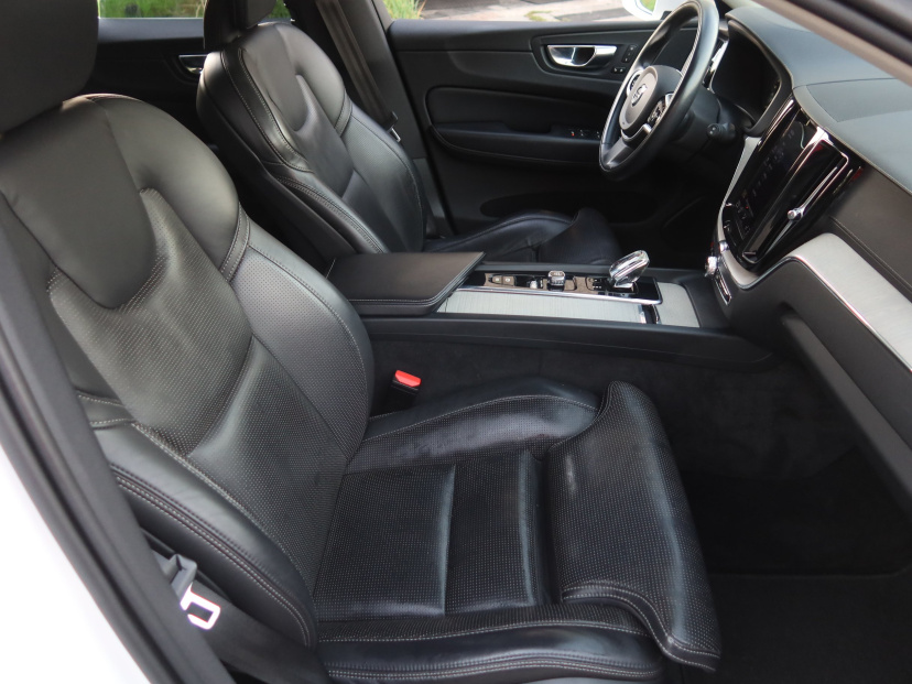 Volvo XC60, 2021