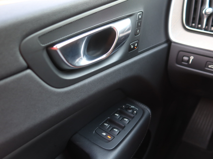 Volvo XC60, 2021