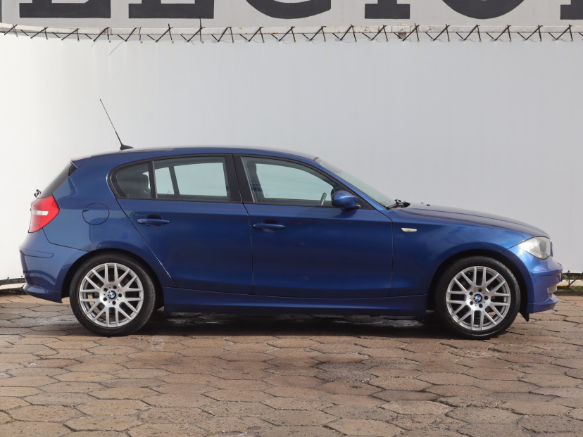 BMW 1, 2009
