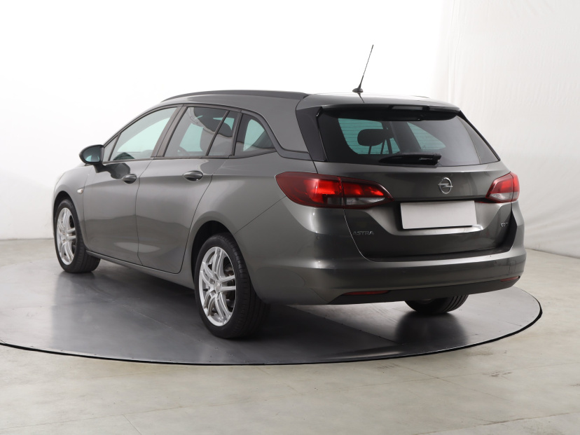 Opel Astra, 2018