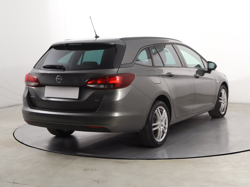 Opel Astra, 2018