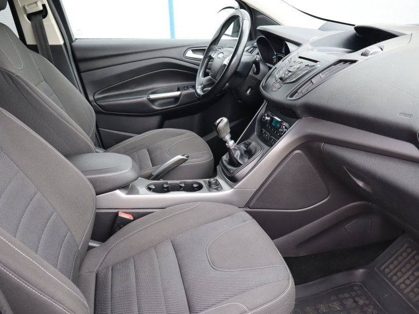 Ford Kuga, 2013