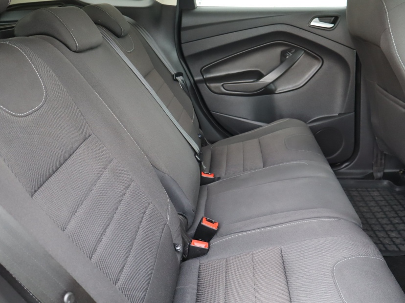 Ford Kuga, 2013