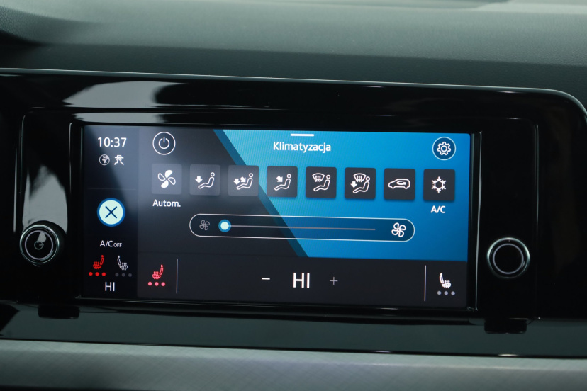 Volkswagen Golf, 2022