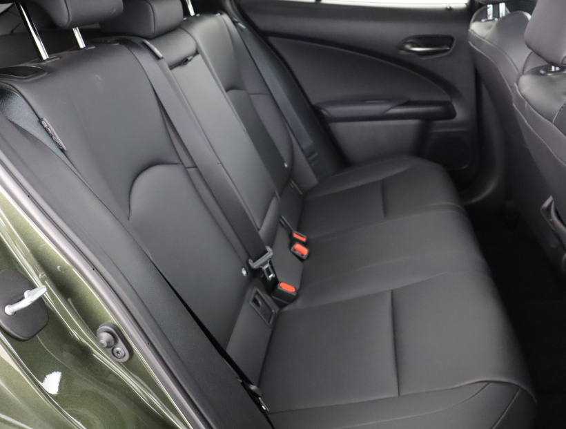 Lexus UX, 2024