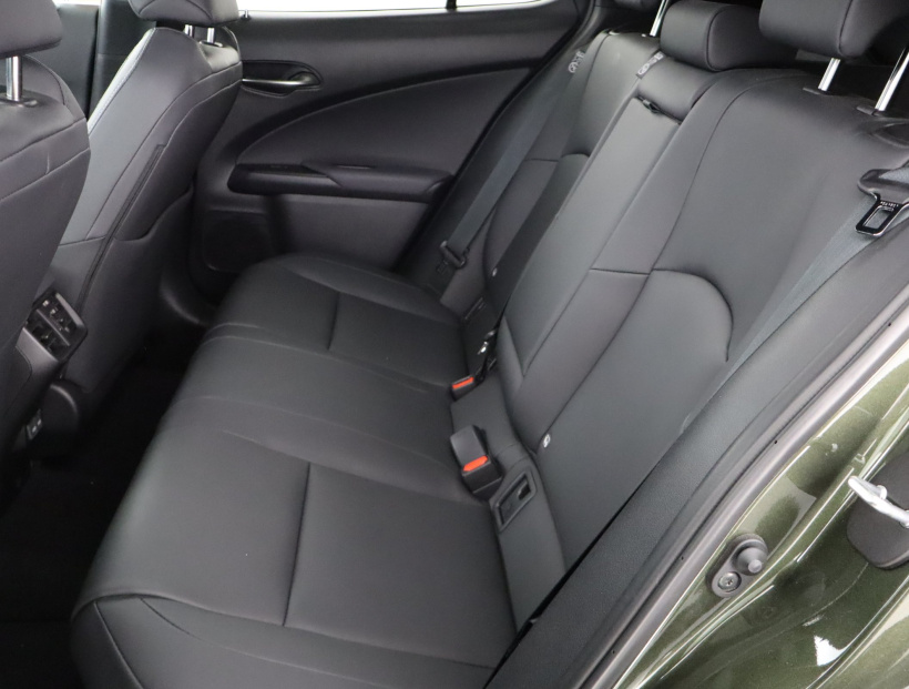 Lexus UX, 2024