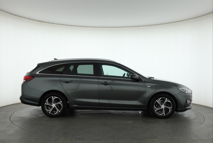 Hyundai i30, 2023